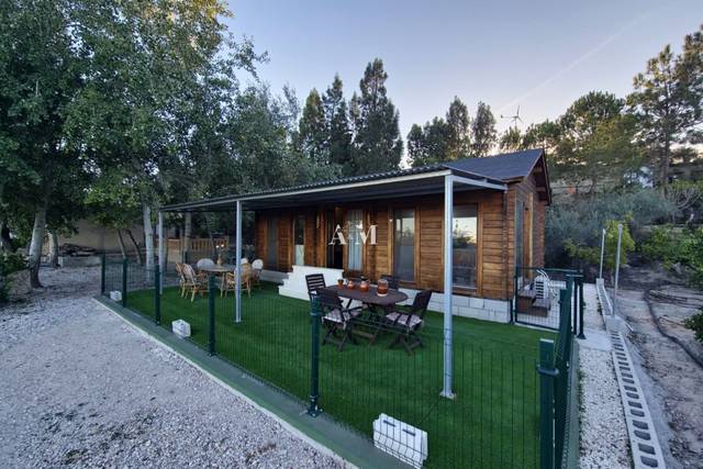 Casa-chalet en Alquiler en Jacarilla