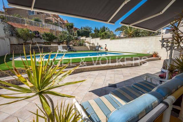 Casa-chalet en Venta en Cabo de las Huertas