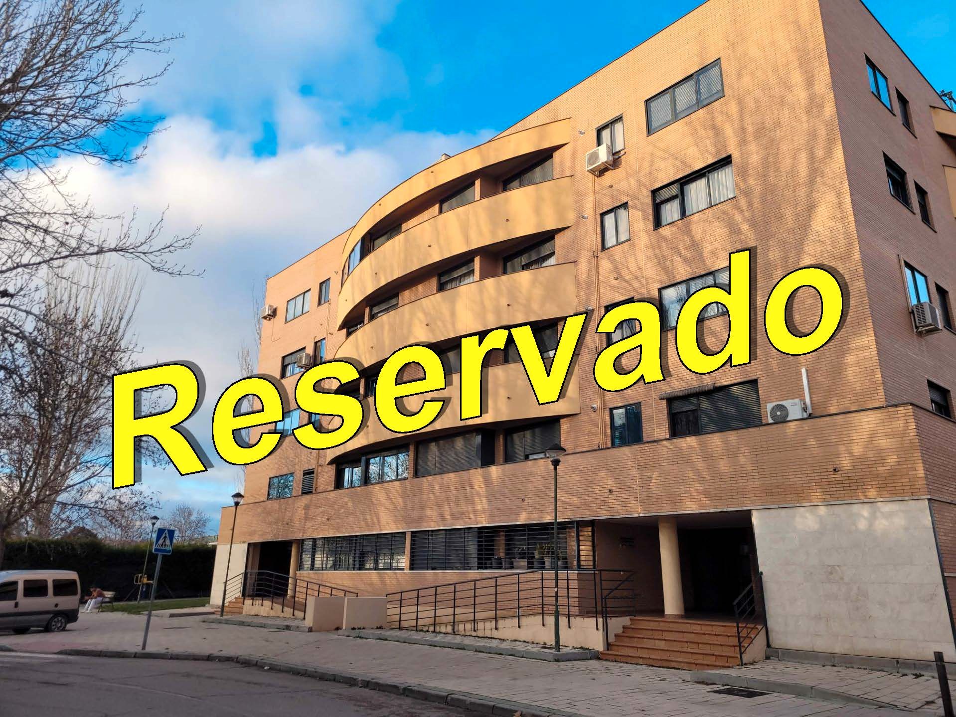 Vista exterior de Pis en venda en Medina del Campo amb Calefacció, Parquet i Terrassa