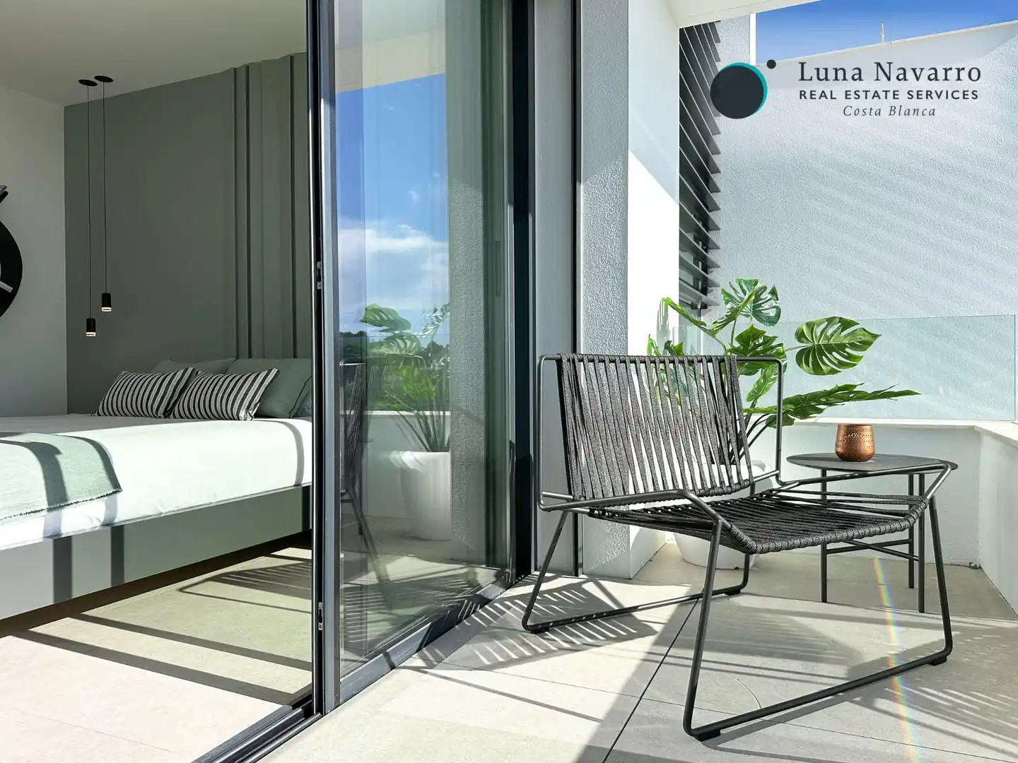 Detached house with pool for sale in Calle Media, imagen 25