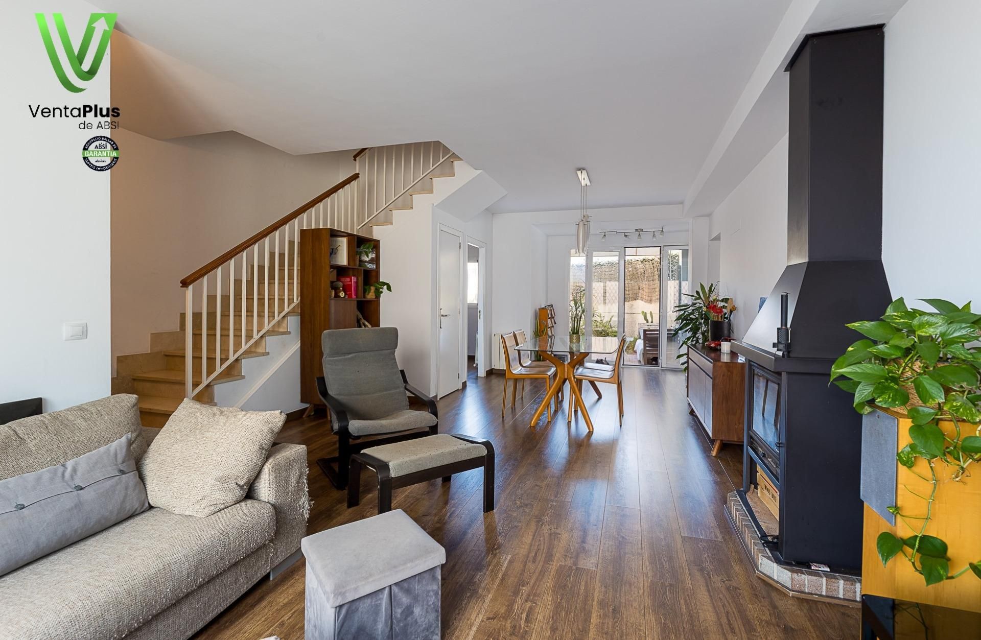 Sala de estar de Casa adosada en venta en  Palma de Mallorca con Aire acondicionado, Calefacción y Terraza