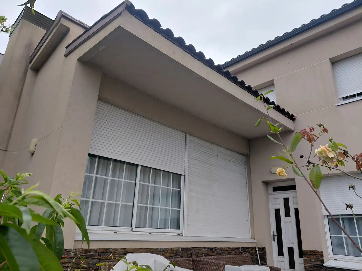 Vista exterior de Casa o chalet en venta en Oleiros con Calefacción, Jardín privado y Parquet