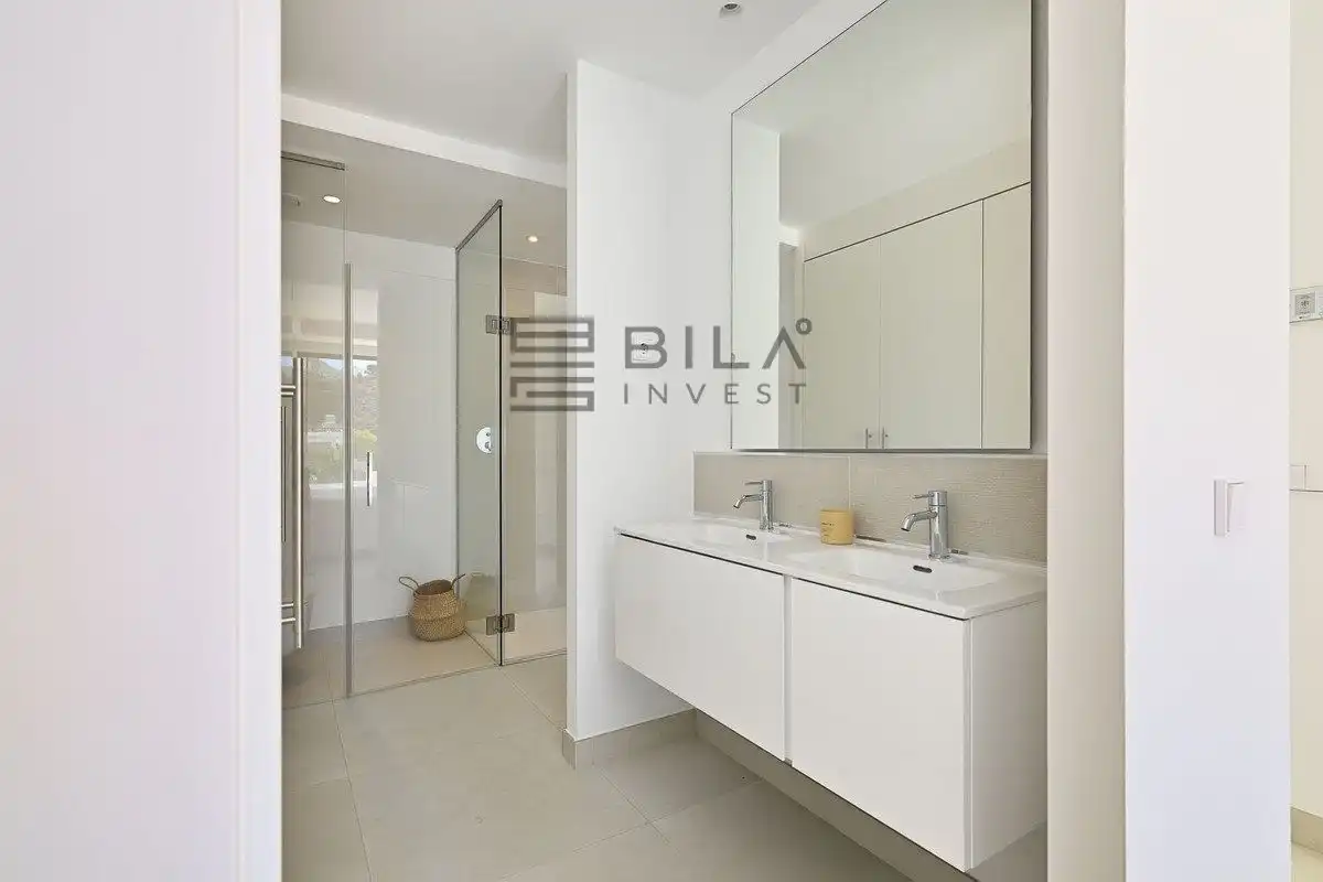 Chalet con piscina en venta en Big Blue, imagen 33