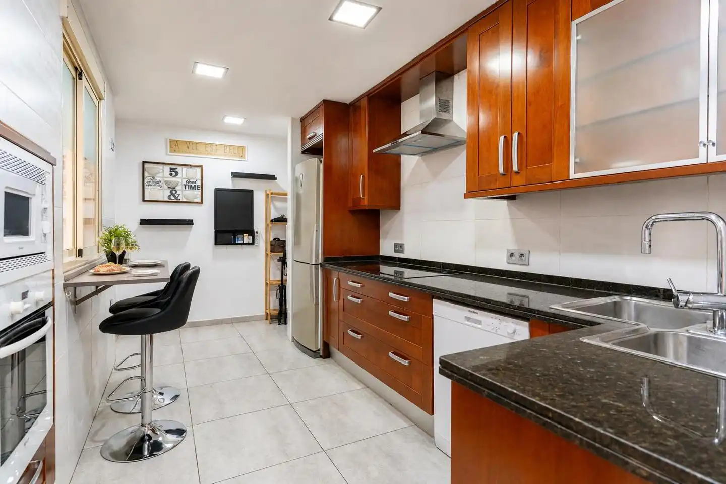 Küche von Maisonette zum Verkauf in Santa Pola mit Klimaanlage, Terrasse und Möbliert