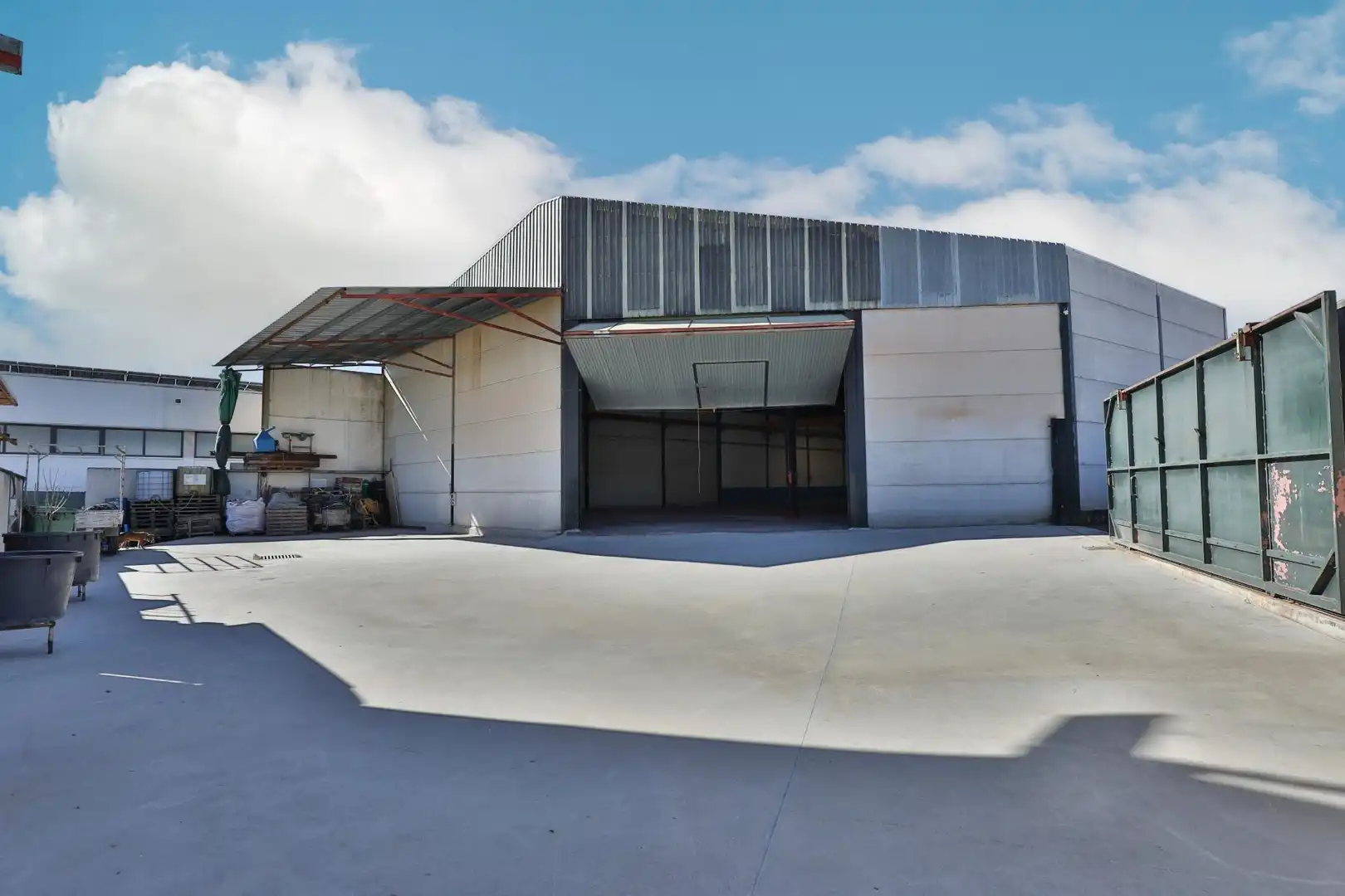 Industrial buildings for sale in Calle Atalaya, Alcalá la Real