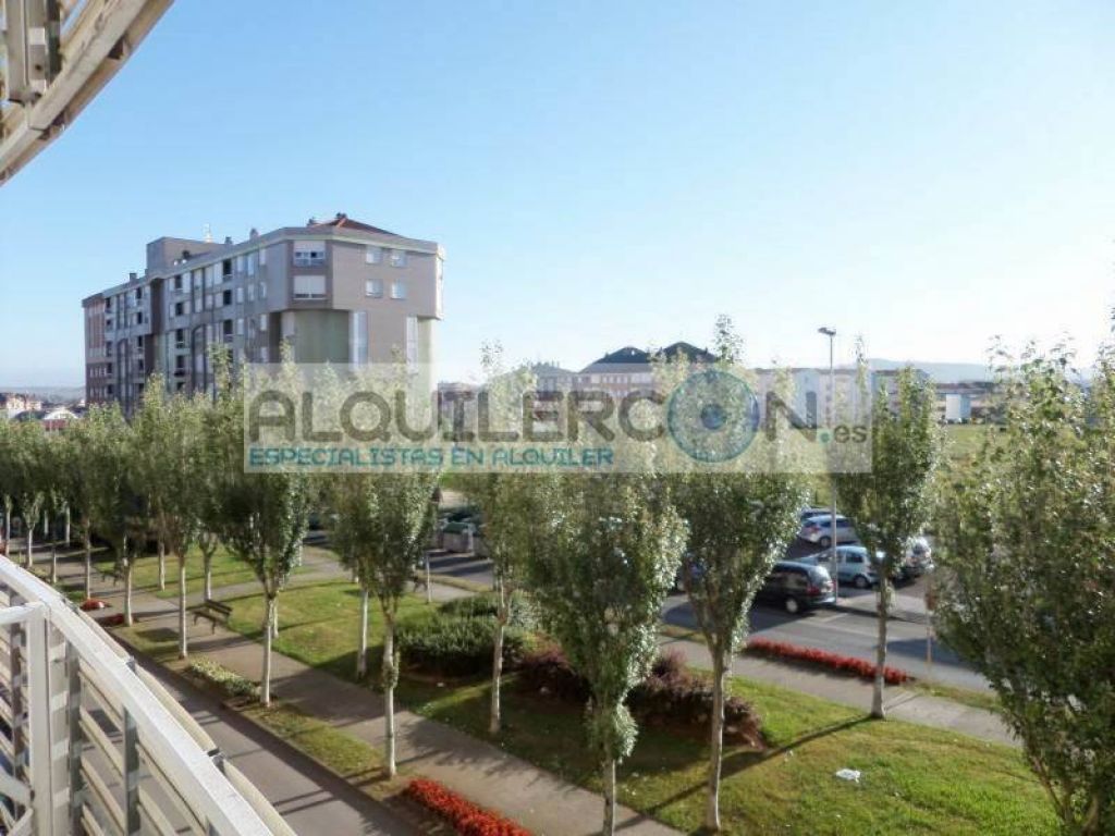 Pis de lloguer a Plaza LAS AUTONOMIAS, Nueva Ciudad