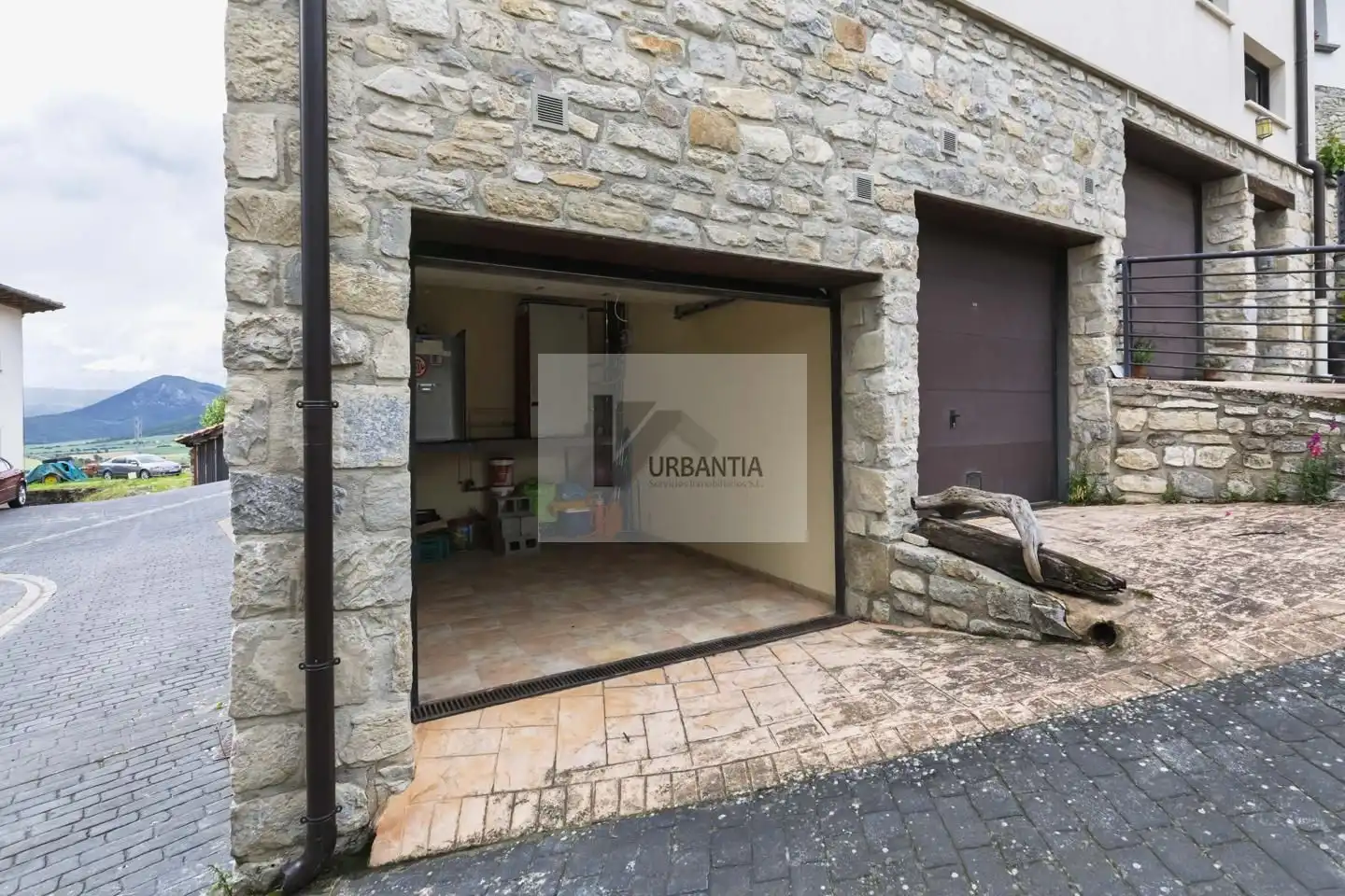 Exterior view of Flat for sale in Iza / Itza  with Heating, Parquet flooring and Storage room