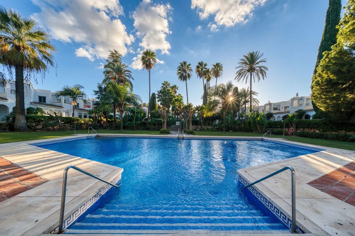 Piscina de Piso en venta en Mijas con Aire acondicionado, Terraza y Trastero