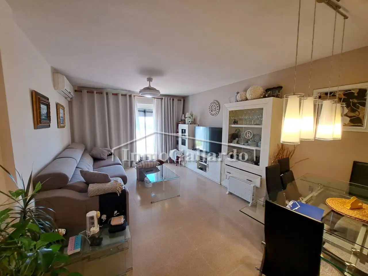 Sala de estar de Ático en venta en Rincón de la Victoria con Aire acondicionado, Terraza y Trastero
