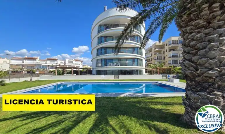 Àtic amb piscina en venda a Carrer Francesc Eiximenis