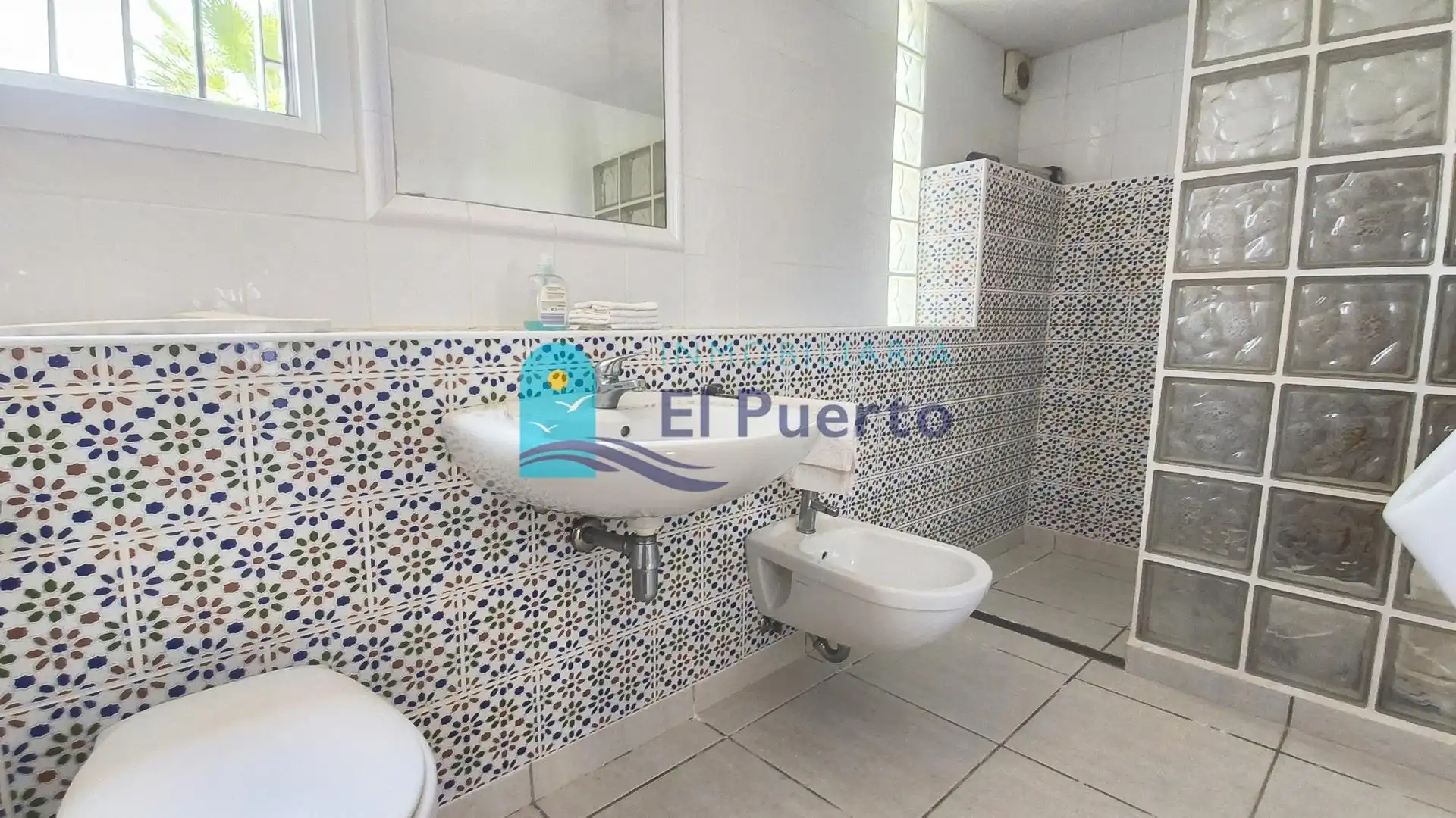 Baño de Casa o chalet en venta en Cartagena con Aire acondicionado, Calefacción y Jardín privado
