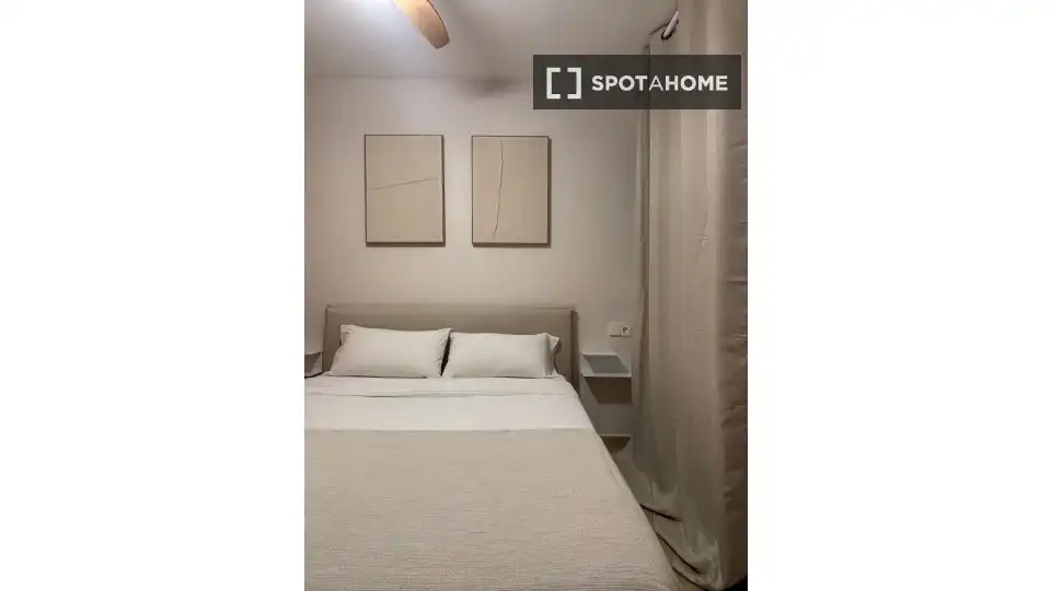 Habitación de Apartamento para compartir en Massanassa con Aire acondicionado, Terraza y Amueblado