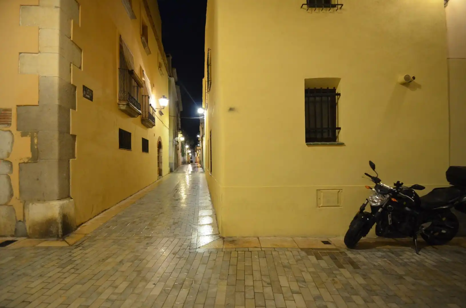 Vista exterior de Local en venda en Vilanova i la Geltrú