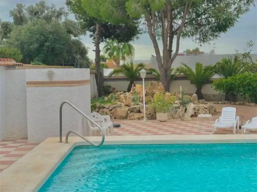 Xalet amb piscina en venda a Ciudad Quesada
