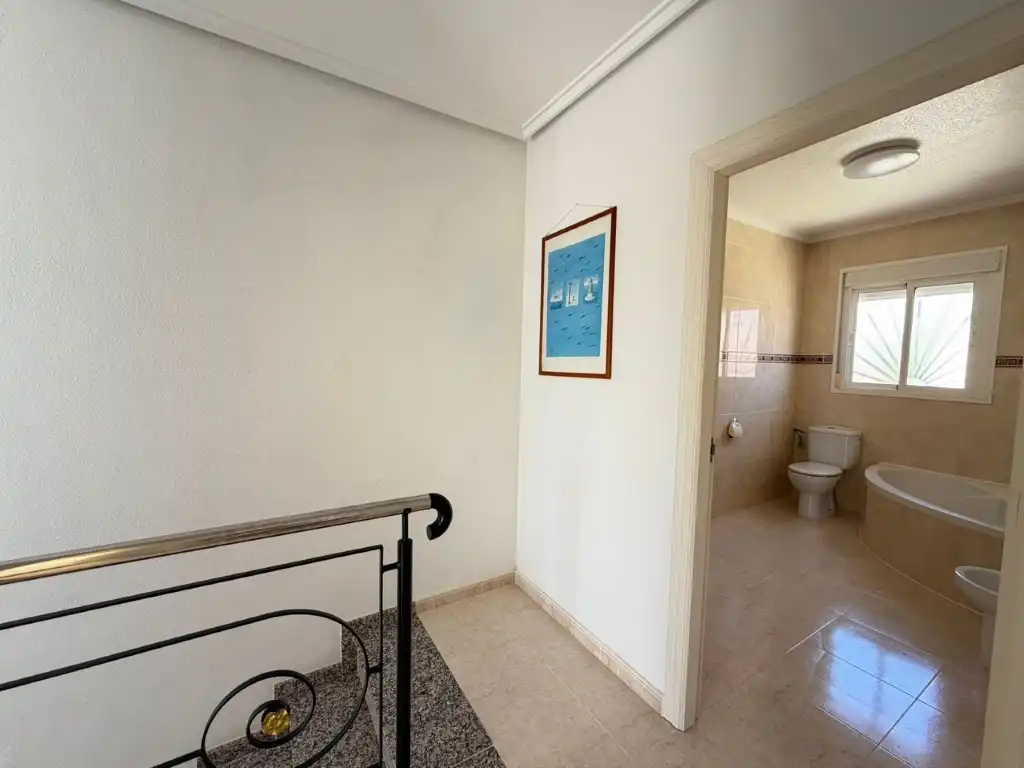 Casa o xalet en venda en Rojales amb Aire condicionat i Piscina