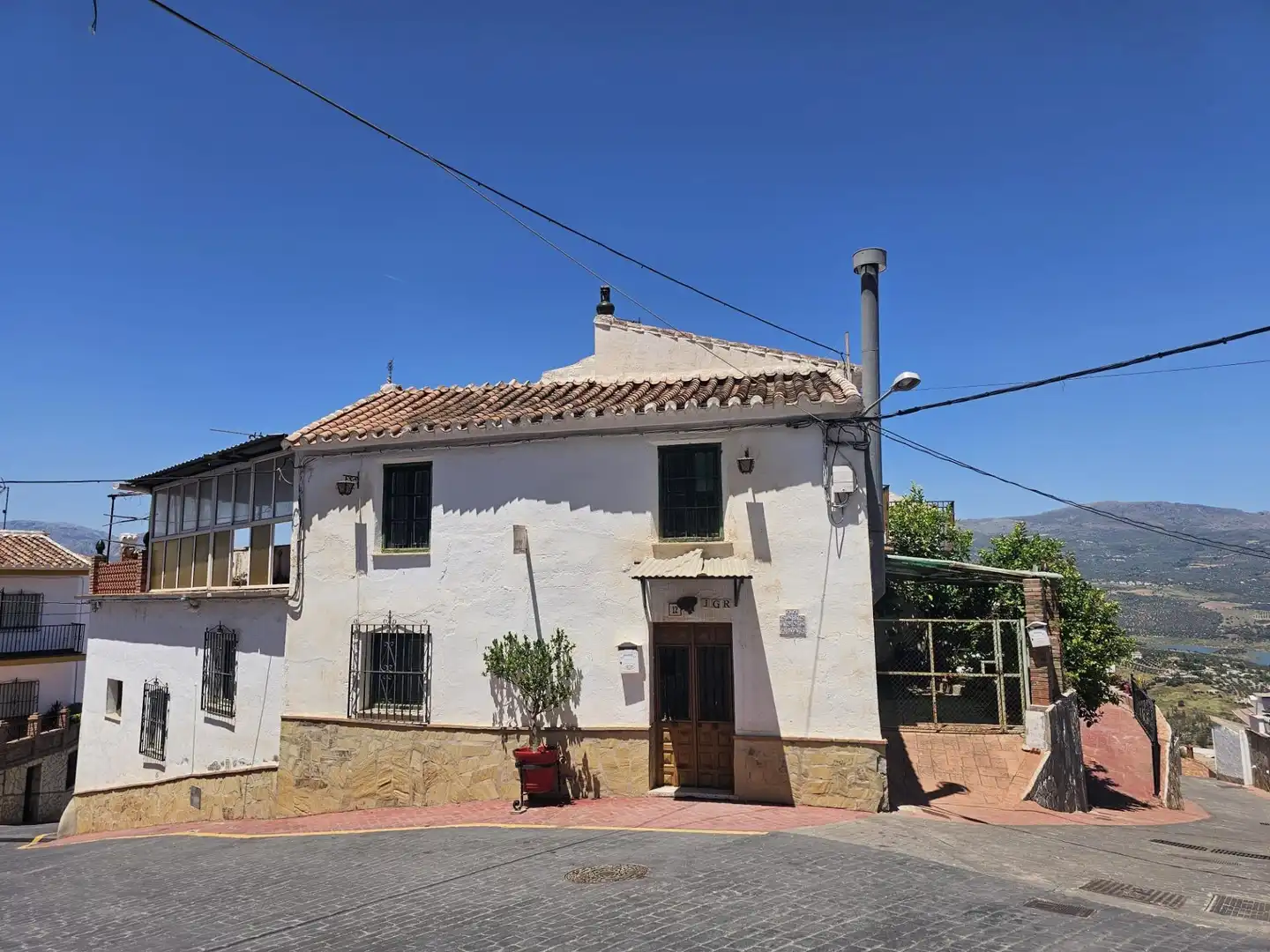 Exterior view of Houses for sale in Viñuela