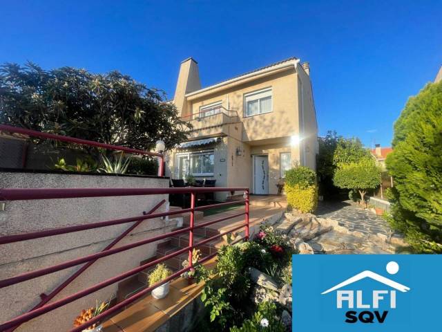 Casa-chalet en Venta en Ègara en Can Casablanques