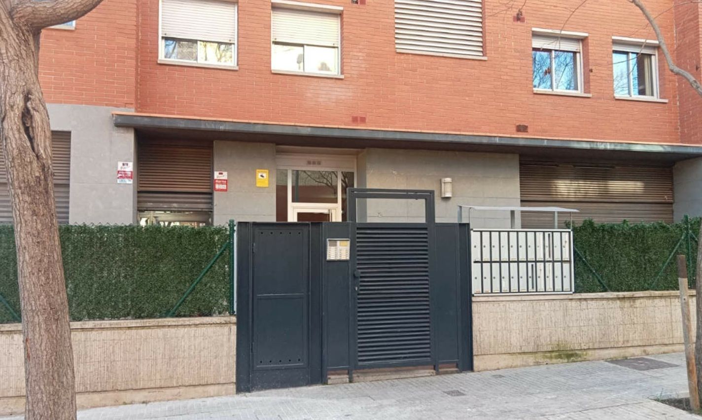 Vista exterior de Pis en venda en Manresa