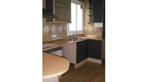 Foto 4 de Piso en venta en Carrer de Calderón de la Barca, La Salut, Badalona