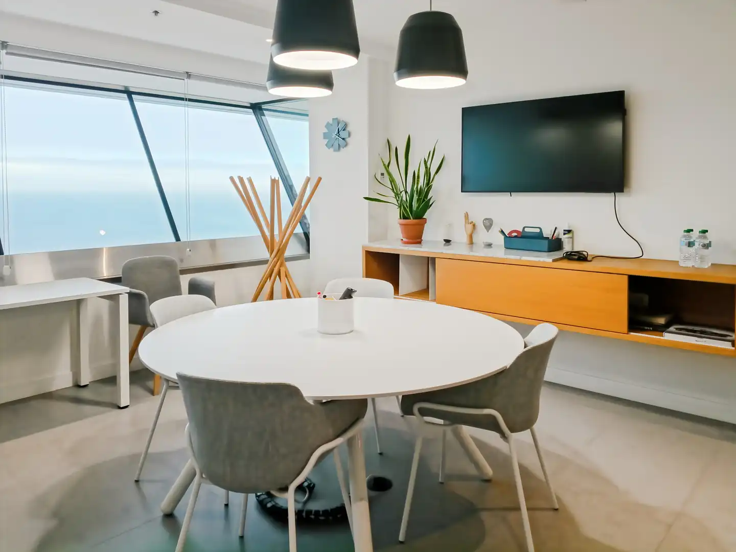 Büro zur Miete in Barcelona mit Klimaanlage, Heizung und Möbliert