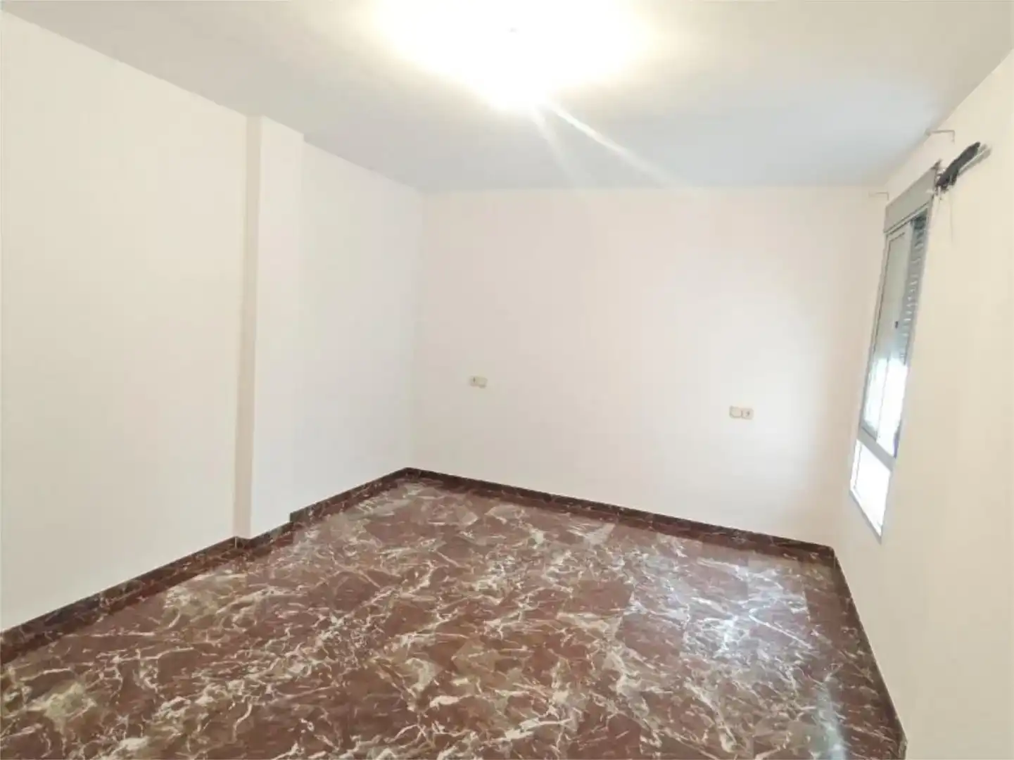 Piso en venta en Villa del Río con Balcón