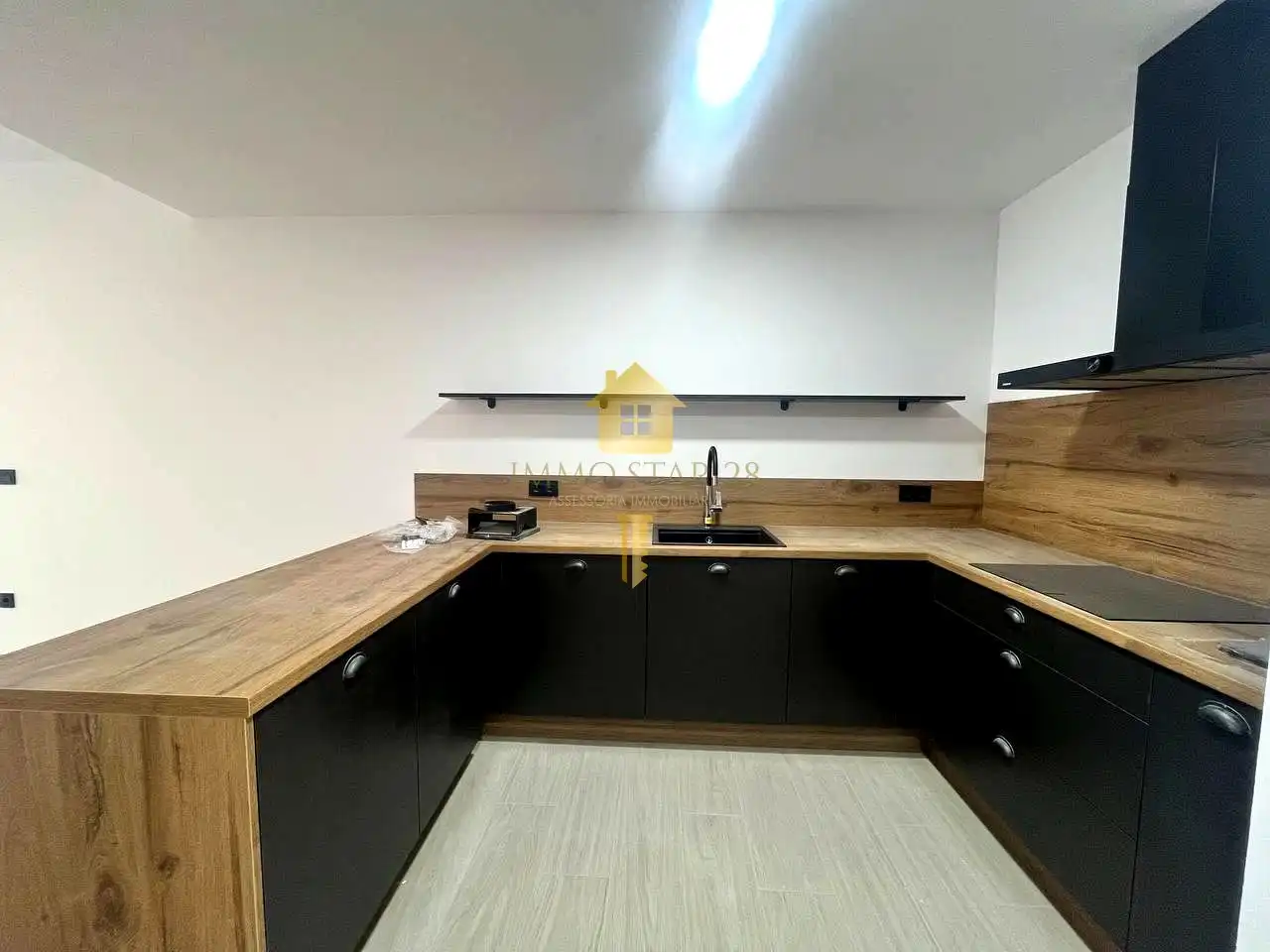 Küche von Wohnung zur Miete in Centre