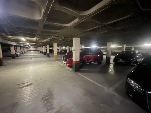 Garaje en Venta en Calle de la Rioja en Zarzaquemada