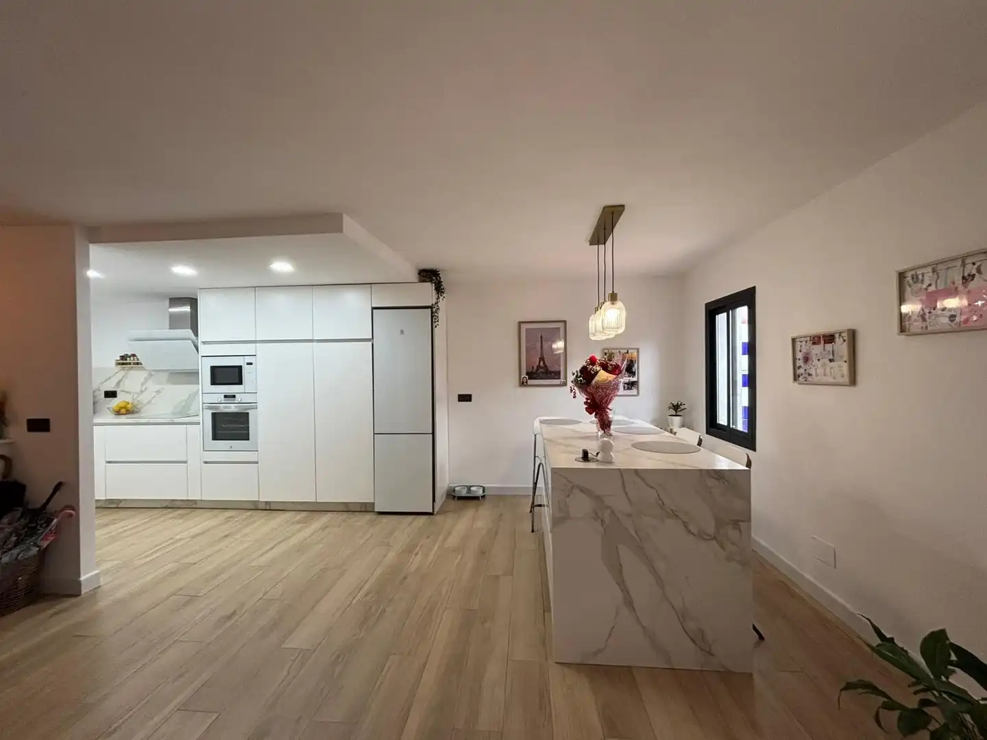 Kitchen of Detached homes for sale in Los Barrios  with Community pool
