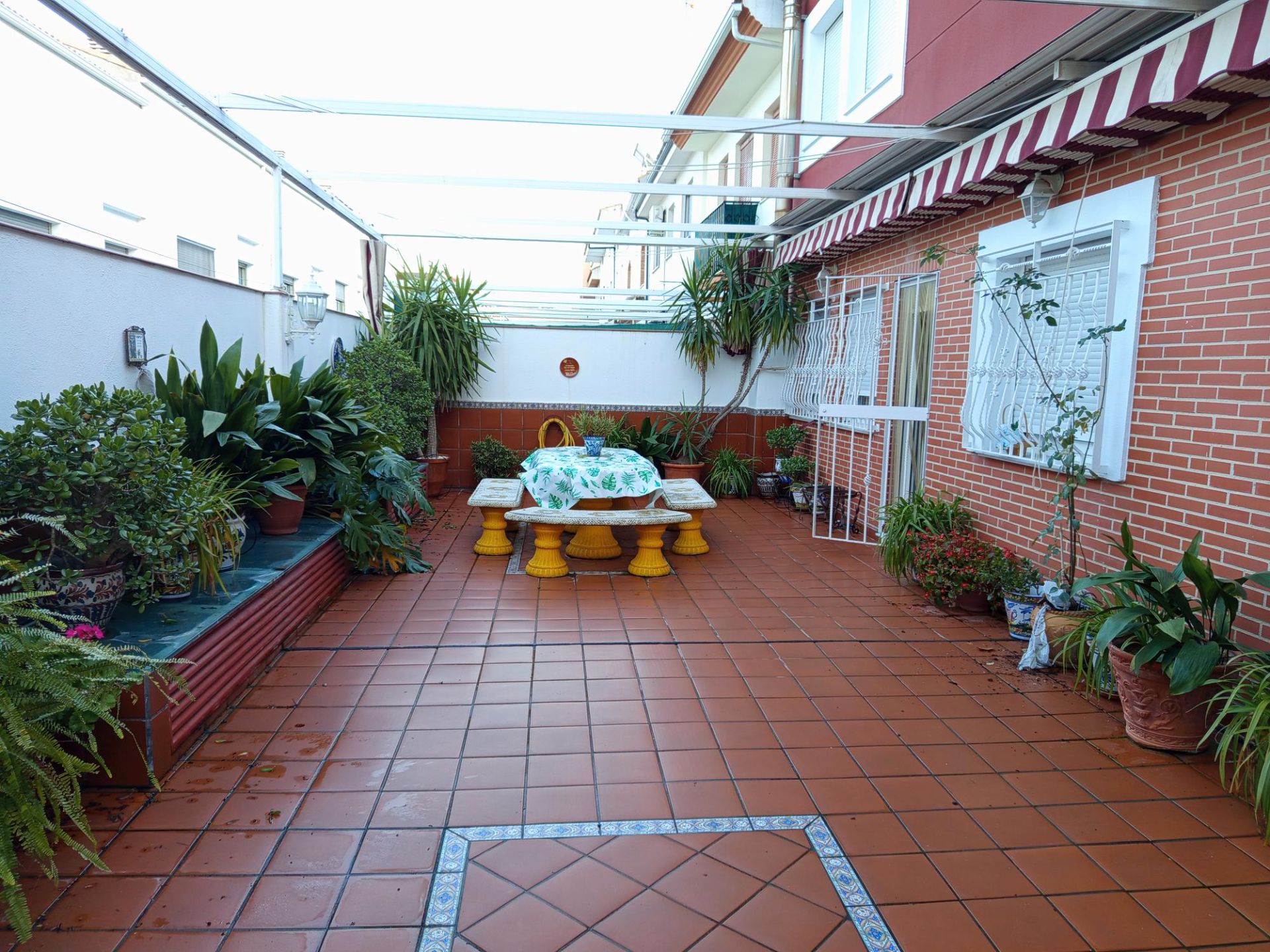 Terrassa de Casa o xalet en venda en  Jaén Capital amb Aire condicionat, Calefacció i Jardí privat