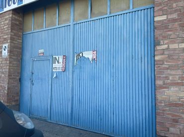Local comercial en venda a Calle Almirall Folch