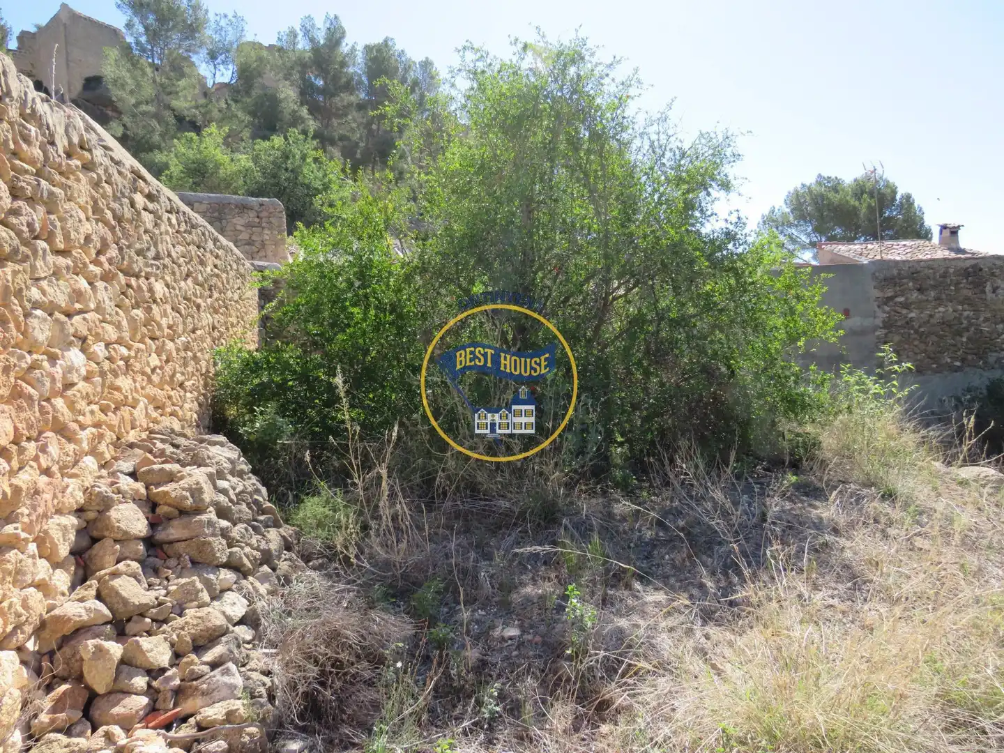 Lands and plots for sale in Montesa