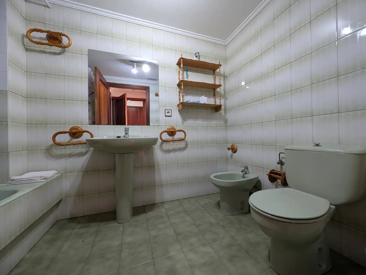 Flat for sale in Laredo - CALLE ENRIQUE MOWINCKEL- RCIA AMANECER, 84, Zona Playa