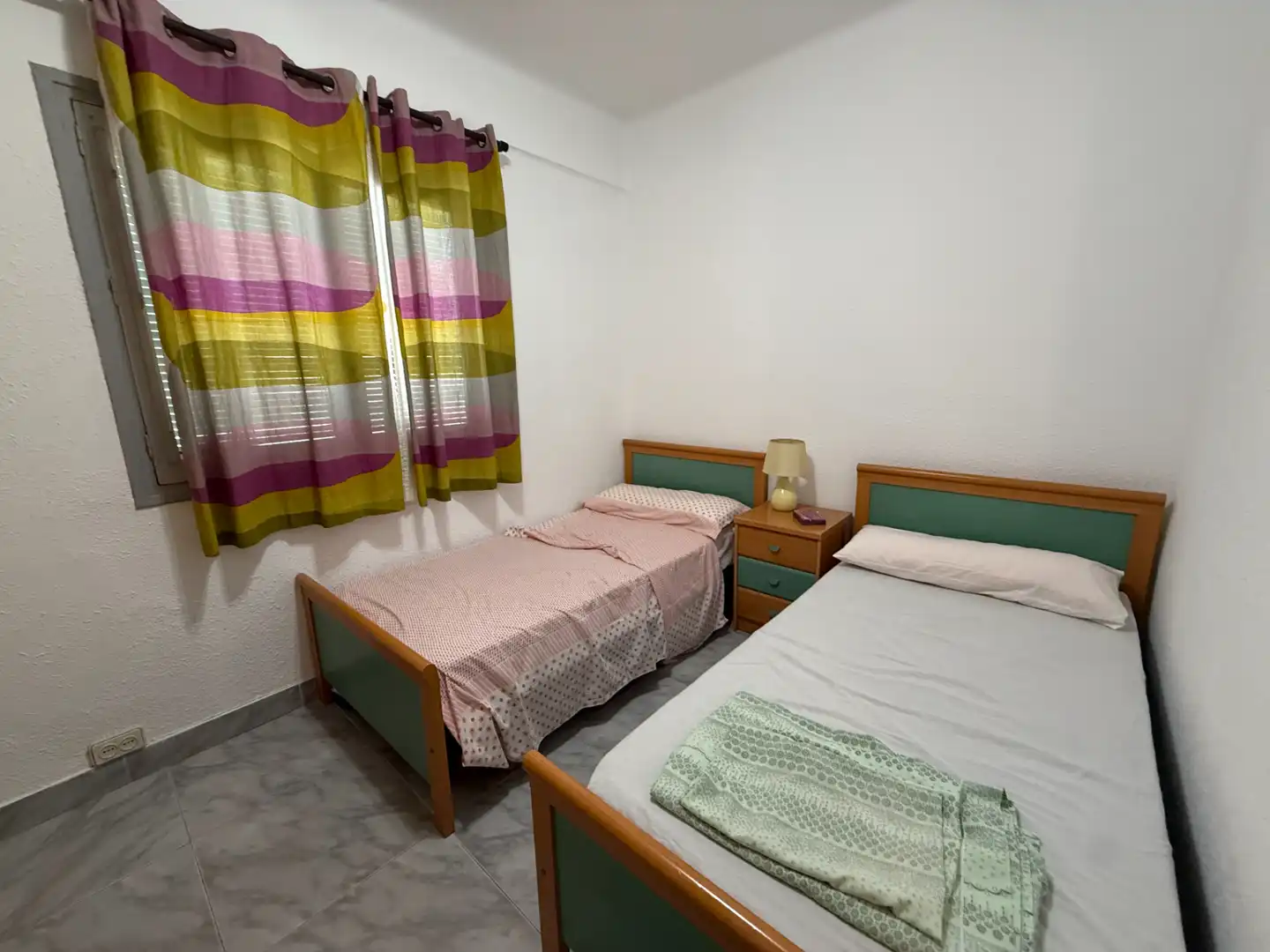 Habitación de Piso de alquiler en Málaga con Amueblado, Horno y Lavadora