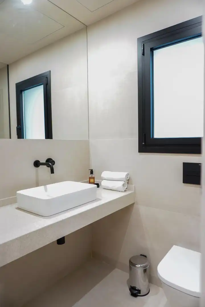 Badezimmer von Wohnung zur Miete in Sant Adrià de Besòs mit Klimaanlage, Heizung und Terrasse