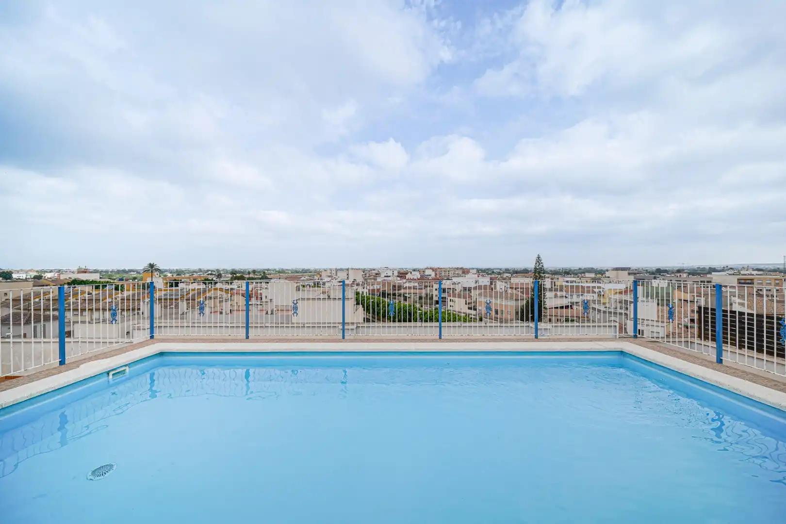 Swimming pool of Flat for sale in Rojales  with Oven, Balcony and Community pool