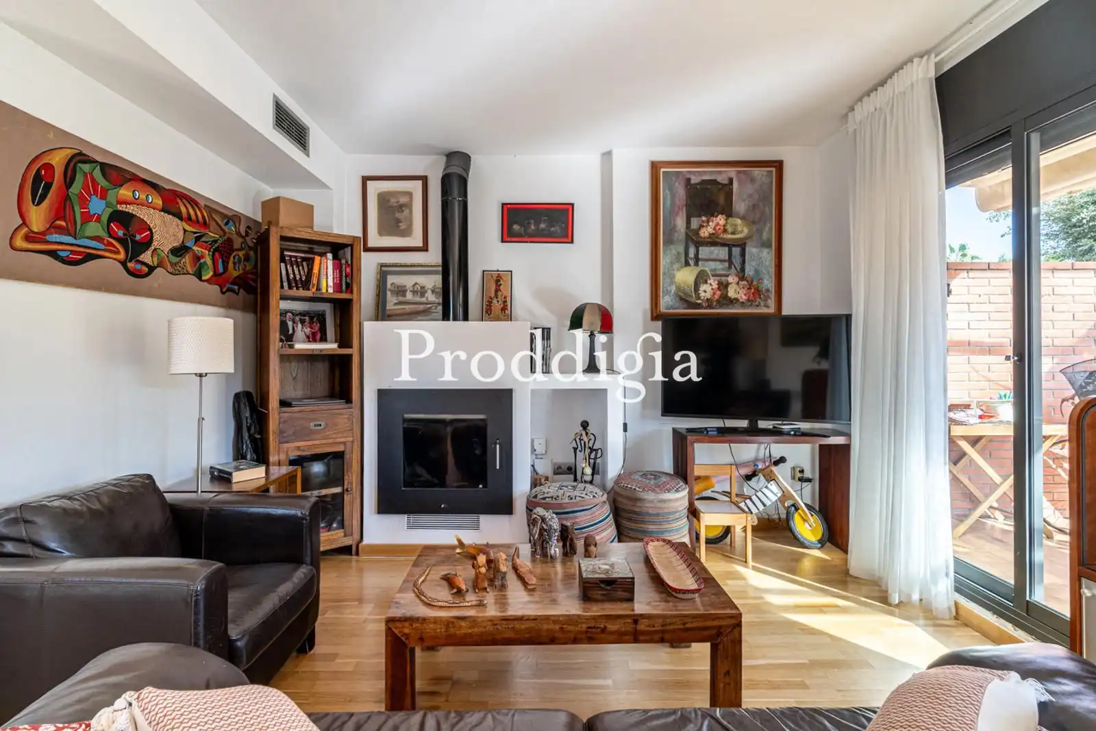 Living room of Detached homes for sale in Sant Cugat del Vallès  with Air Conditioner, Heating and Private garden