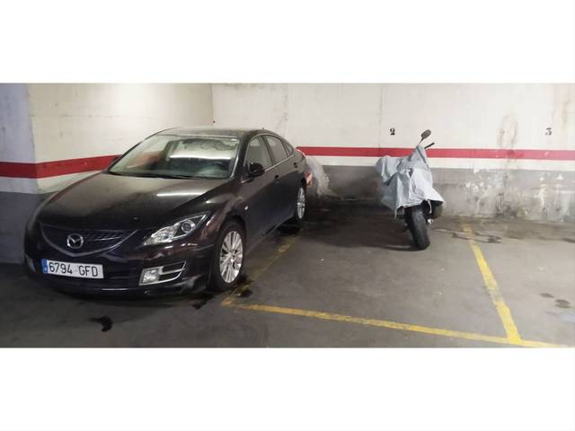 Garaje en Venta en Sant Crist