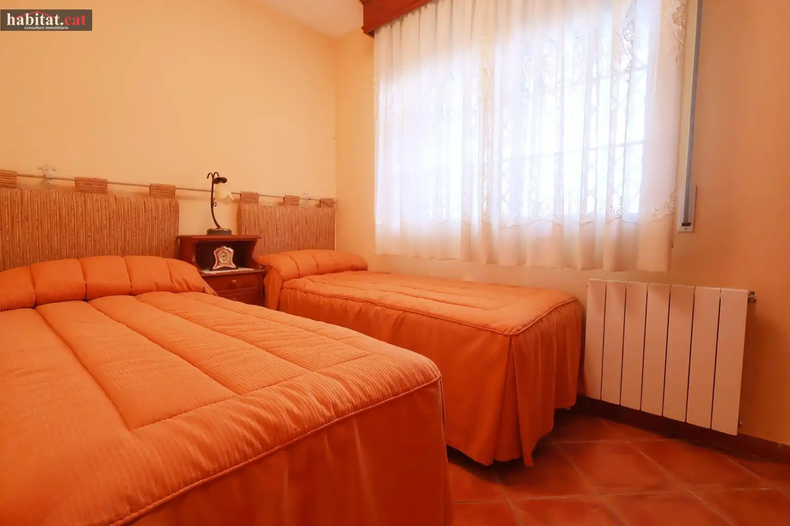 Habitación de Casa o chalet en venta en Vilanova i la Geltrú con Calefacción