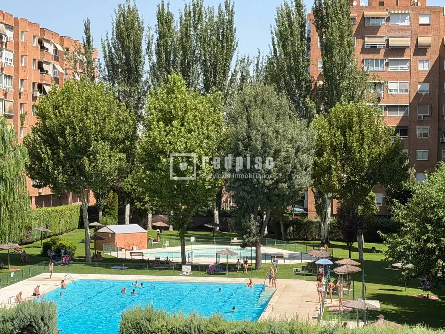 Piscina de Pis en venda en Fuenlabrada amb Aire condicionat, Calefacció i Jardí privat