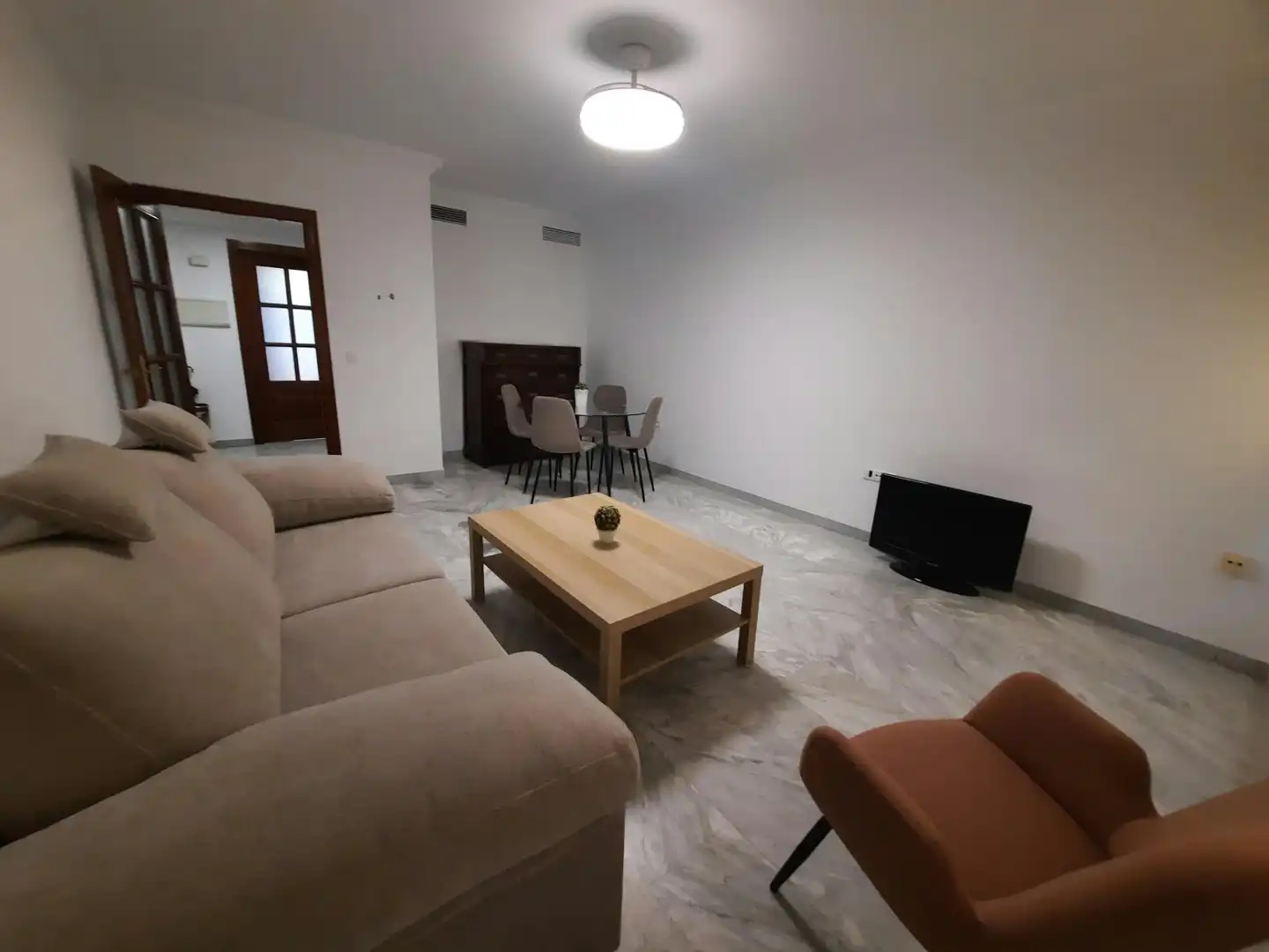 Apartamento con ascensor en alquiler en Pardaleras, imagen 2