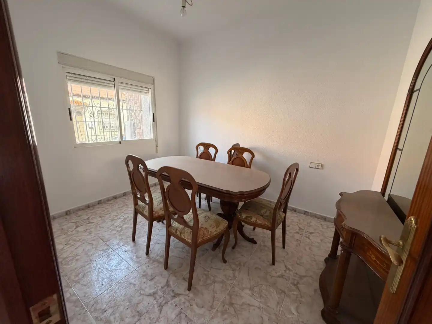 Terraced house with garden for sale in Calle Pontevedra 66, imagen 5
