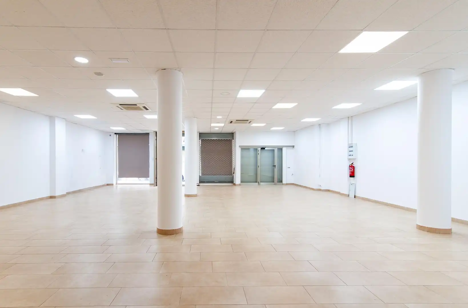 Local comercial de lloguer a Carrer La Granada, imagen 13