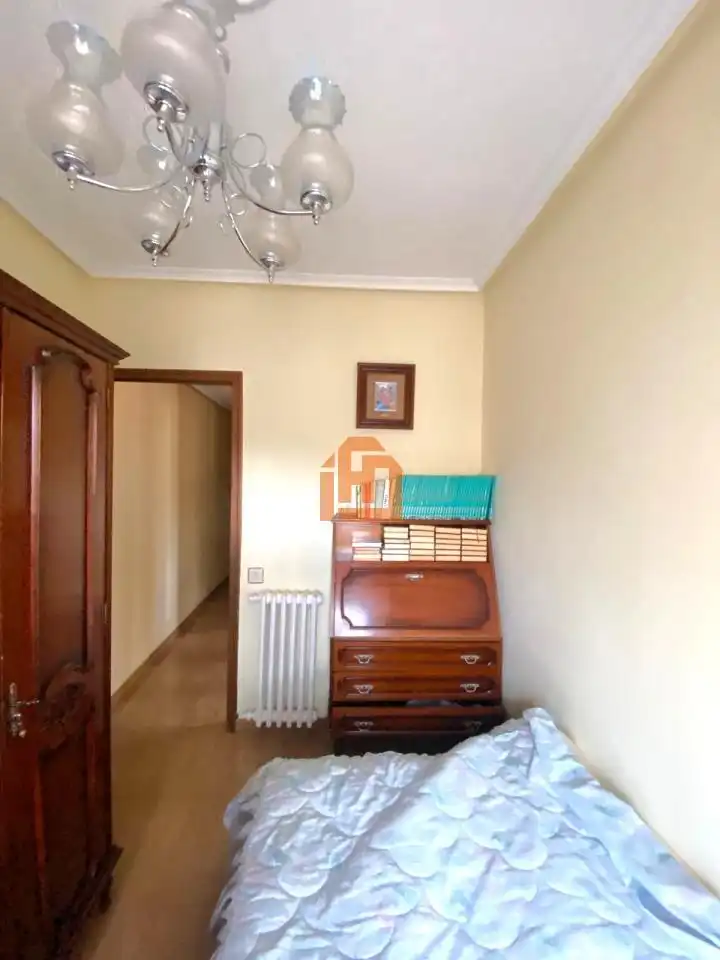 Casa o chalet en venta en La Robla  con Calefacción y Amueblado