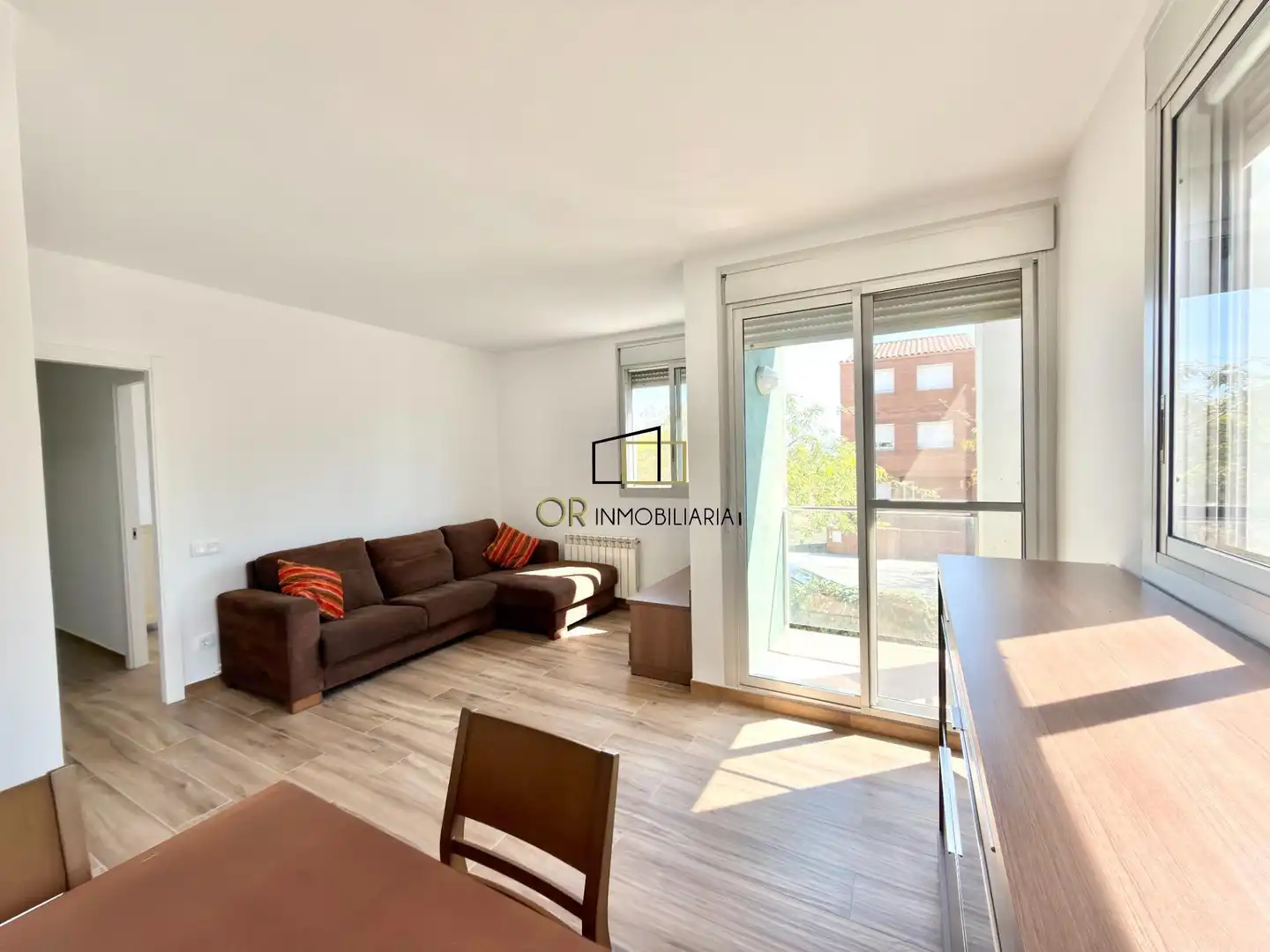 Sala de estar de Piso en venta en La Granada con Calefacción, Terraza y Trastero