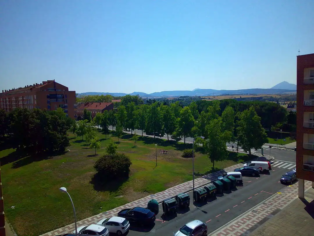 Aparcament de Pis en venda en  Pamplona / Iruña amb Calefacció