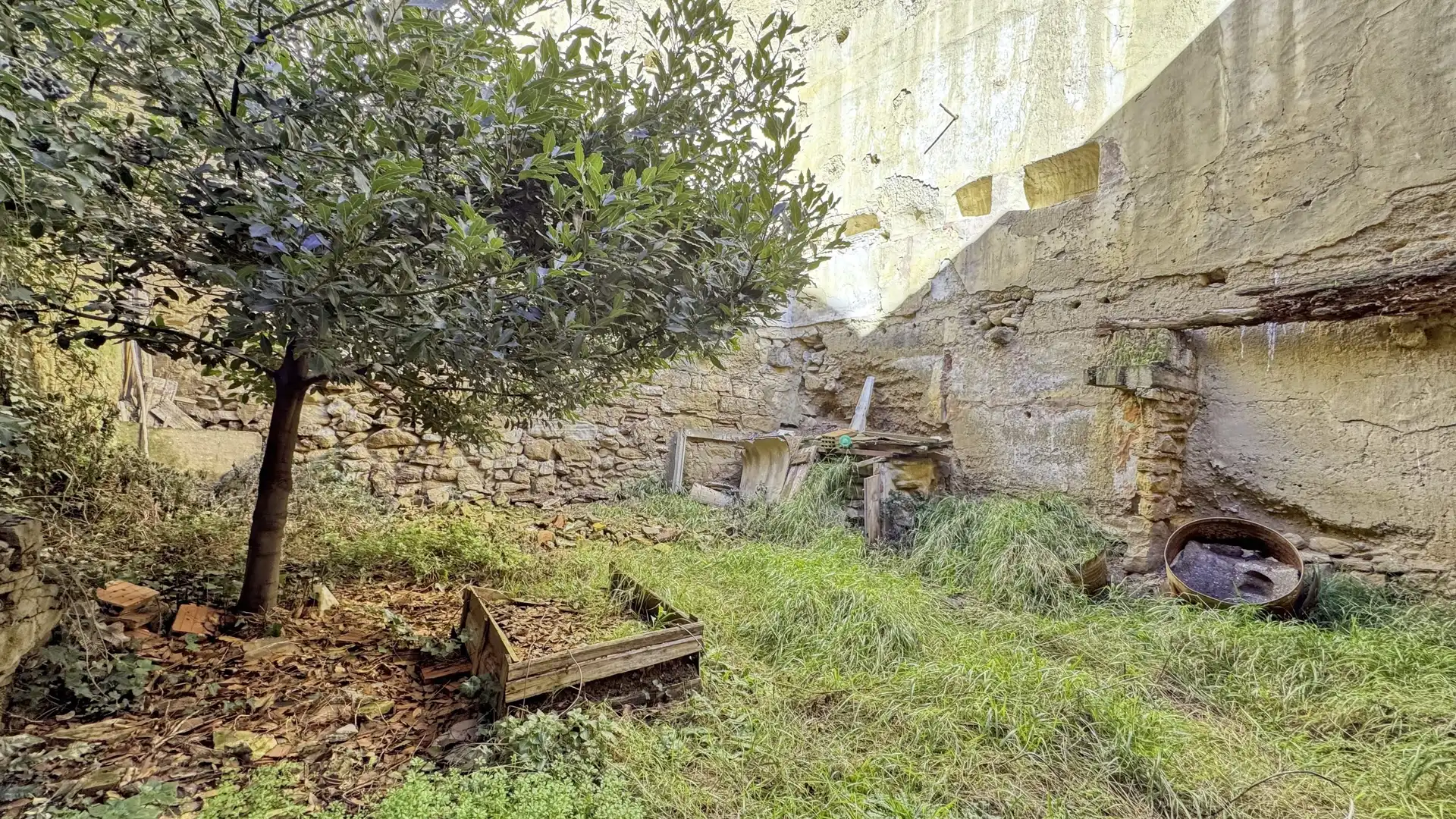 Finca rústica en venda en Rubielos de Mora amb Calefacció