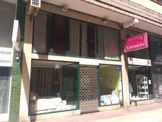 Local comercial en Alquiler en El Parque - Zapatón