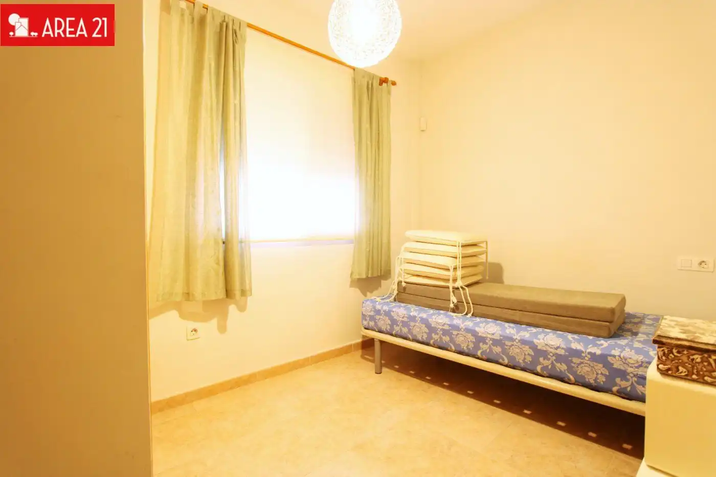 Bedroom of Detached homes for rent in La Pobla de Vallbona  with Air Conditioner, Heating and Terrace