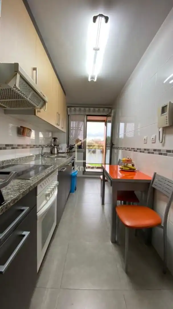 Flat for rent in Gijón - Calle Concejo de Villayón, Jove