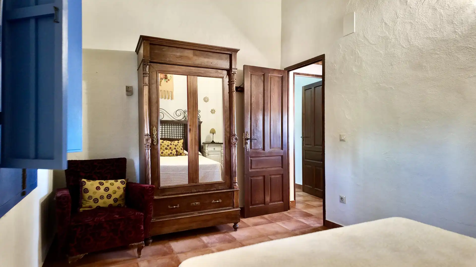 Habitación de Finca rústica en venta en Santaella con Aire acondicionado, Jardín privado y Terraza